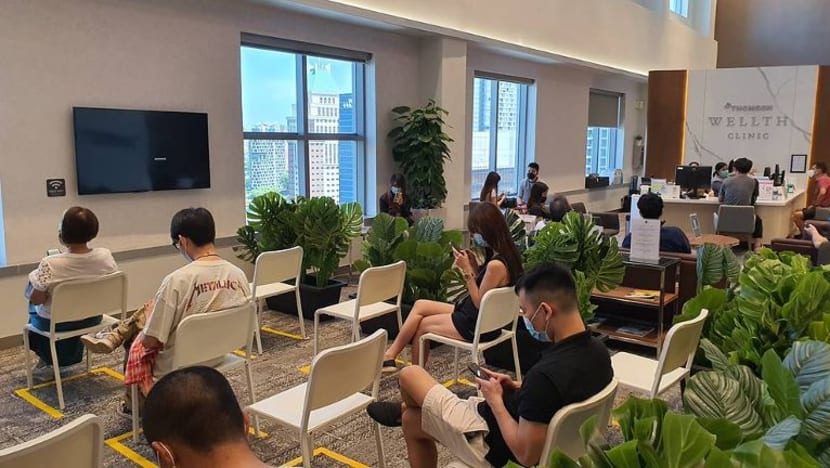 Sesetengah klinik swasta pertimbang import vaksin bukan mRNA; permintaan terus meningkat