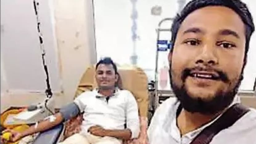 Dua insan ini membatalkan puasa untuk menyelamatkan nyawa