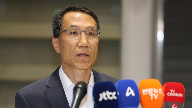女高中生命案调查爆毁证疑云 韩国代理警察厅长公开致歉