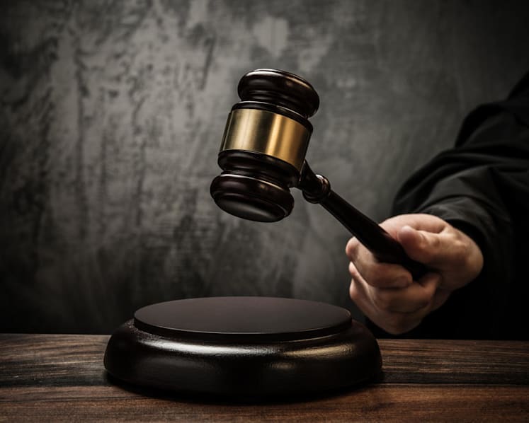 Former policewoman jailed 2 weeks for physically and verbally abusing maid