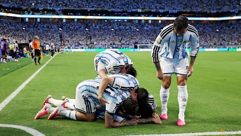Extra-time own goal finally gets Argentina past Cape Verde and into last 16