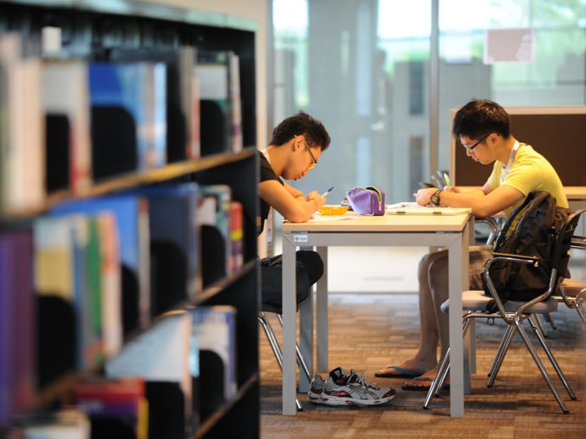 Ringgit’s decline sparks financial strain for Malaysian students pursuing foreign programmes