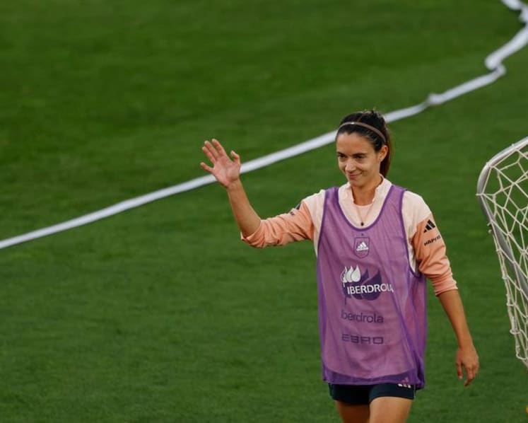 Dembele named FIFA player of 2025, Bonmati wins women's award for third time