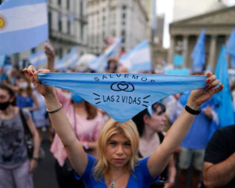 Argentine Senate weighs fate of abortion in pope's homeland