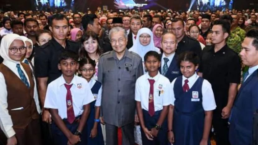 Dr Mahathir lancar inisiatif galak rakyat M'sia membaca Dr Mahathir lancar inisiatif galak rakyat M'sia membaca