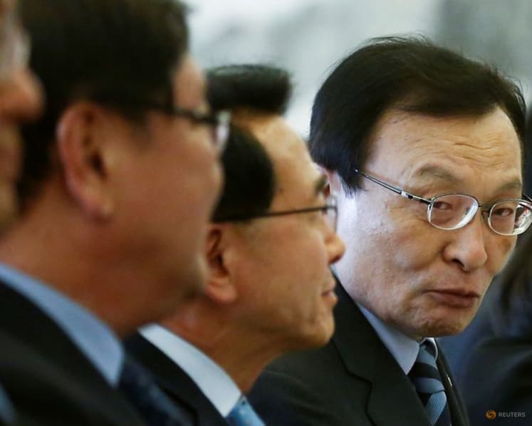 Former South Korean PM Lee Hae-chan has died in Vietnam at 73