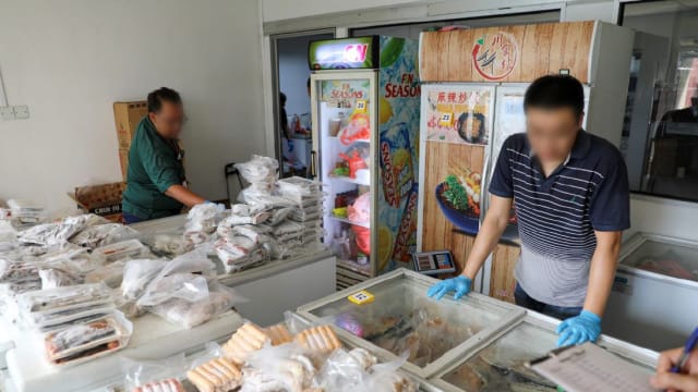 食品局到圣诺哥突击搜查 起获约2.2公吨非法进口食品