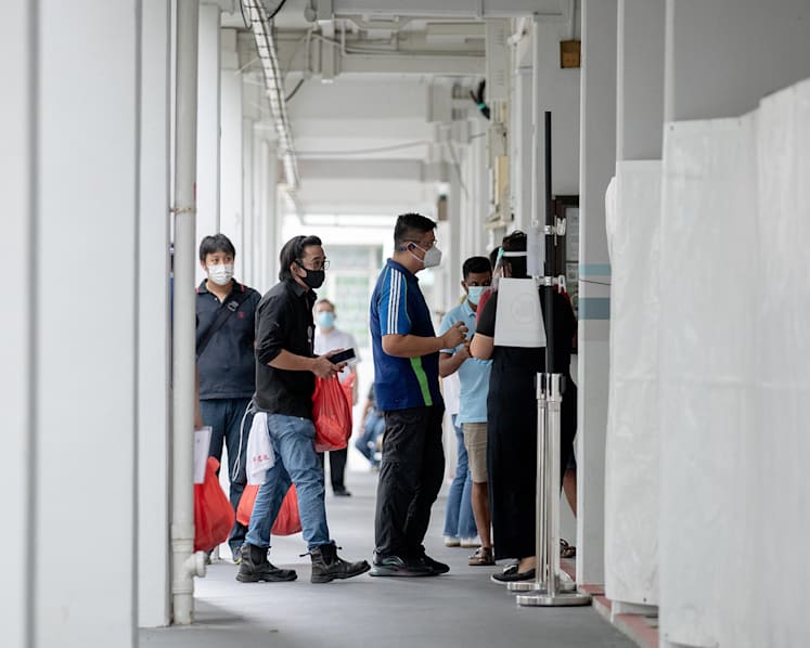 10 Covid-19 cases from 4 households at Hougang block, including one detected from mass testing; 126 results pending