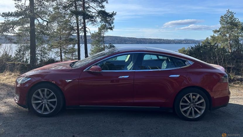 Exclusive-Tesla board made $3 billion via stock awards that dwarfed tech peers