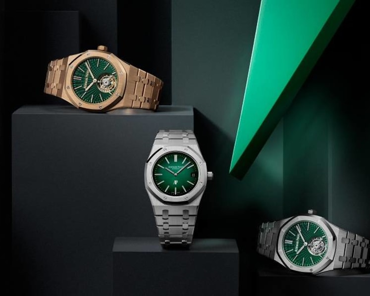 The beloved Royal Oak is now available in the hottest colour of the season