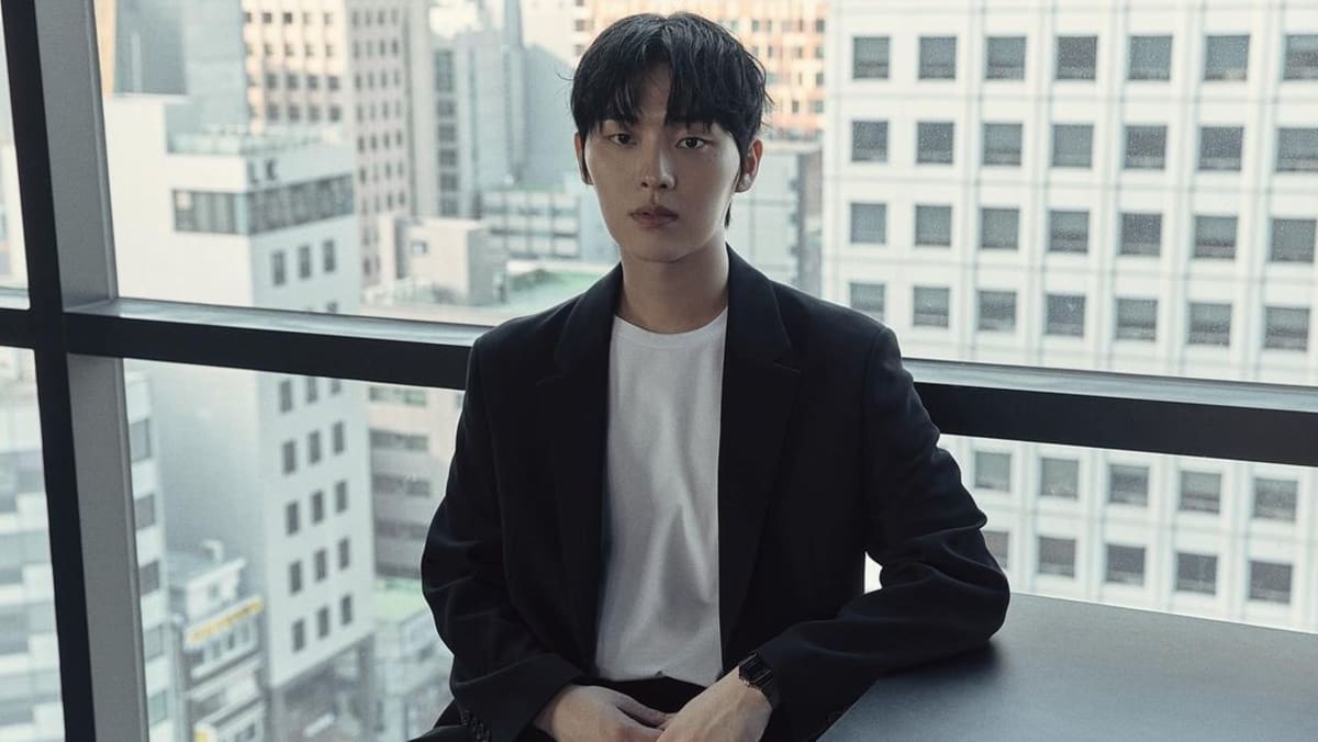 korean young nude self shot  