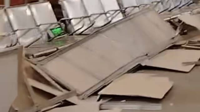 菲律宾机场天花板坍塌 七人受伤