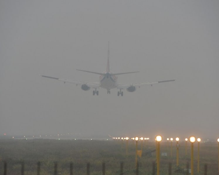Commentary: Reducing air travel by small amounts makes big difference in climate action