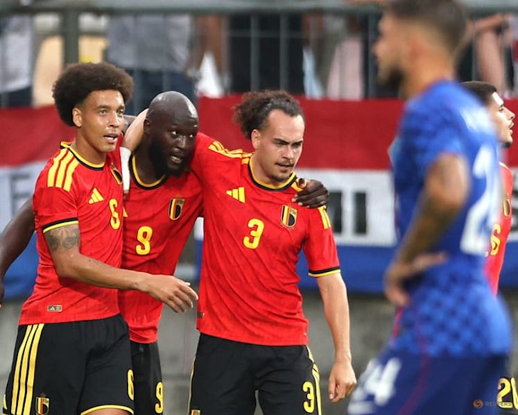 Belgium urge calm after Lukaku scores in away win at Croatia