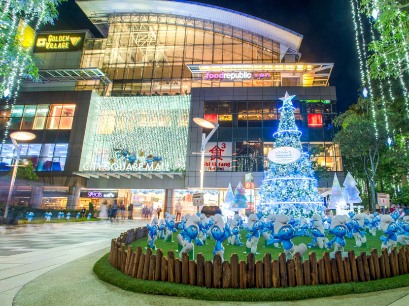 Have a very Smurfy Christmas at City Square Mall, Quayside Isle @ Sentosa Cove and Republic Plaza Have a very Smurfy Christmas at City Square Mall, Quayside Isle @ Sentosa Cove and Republic Plaza