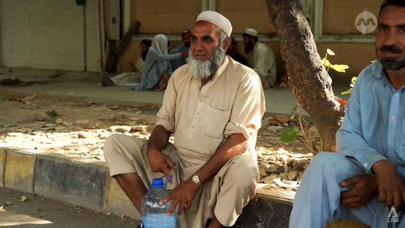 As temperatures soar up to 52°C, Pakistan struggles to protect its people from the heat As temperatures soar up to 52°C, Pakistan struggles to protect its people from the heat