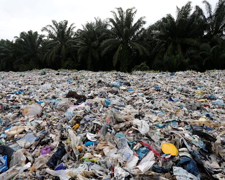 Time to change our toxic ties with climate-changing plastic