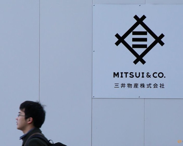 Mitsui seeks LNG investments to meet power demand from data centers, Bloomberg News reports