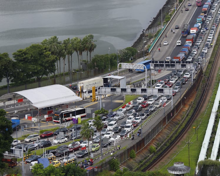 Heavy traffic expected at Woodlands, Tuas checkpoints during Chinese New Year: ICA