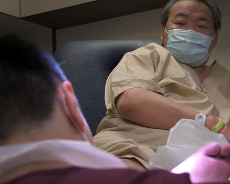 Maggots eating rotting flesh: The unusual hospital treatment that's helping save limbs