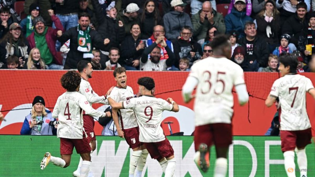 Augsburg skoradi hraðasta mark Bundesliga en Bayern komust jafntefli