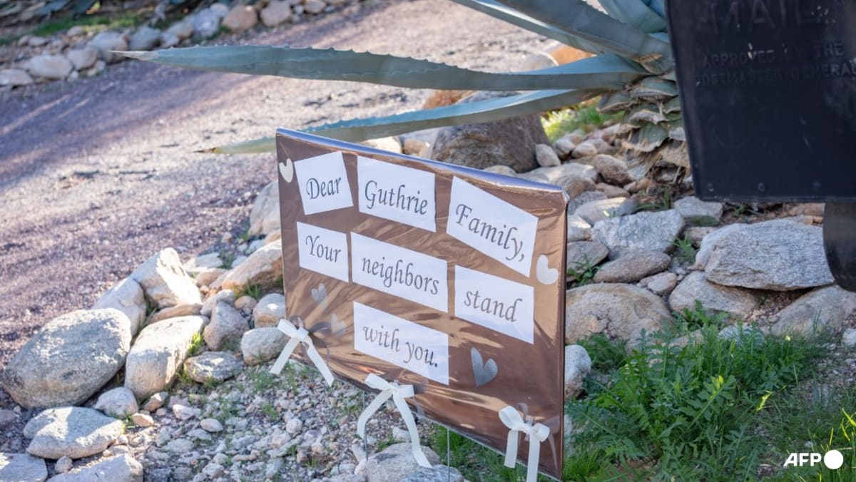 Top US news anchor pleads with kidnappers for mother's life