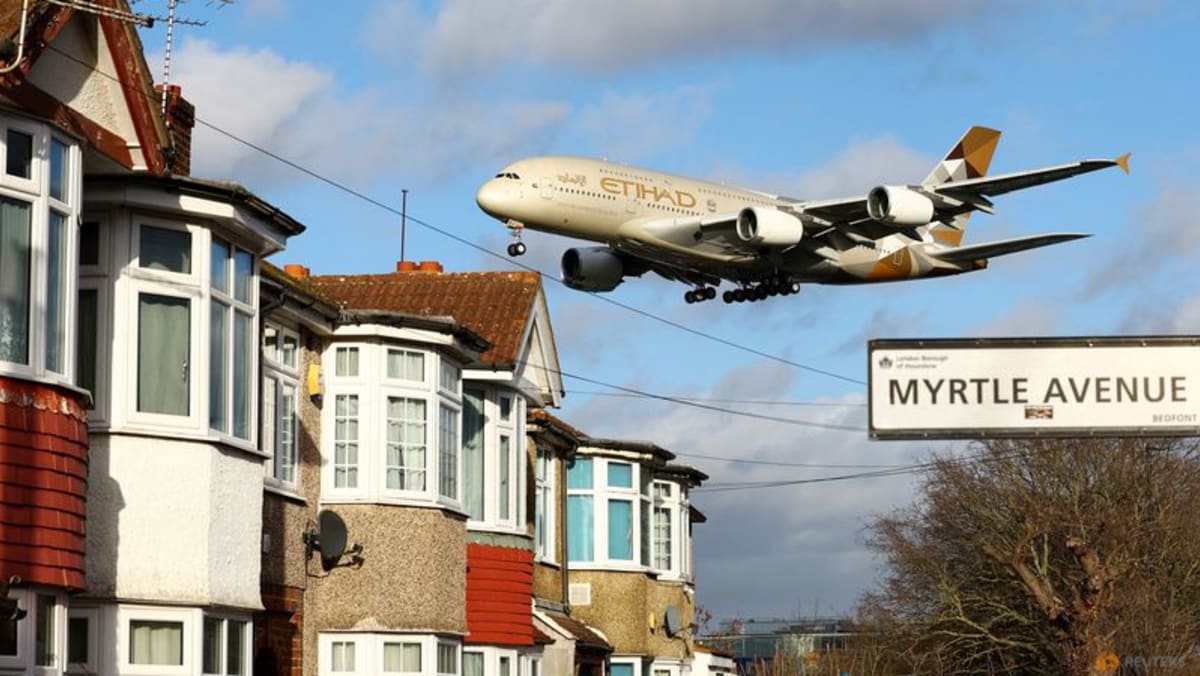 Etihad Airways’ profit more than triples to almost 0 million ahead of IPO