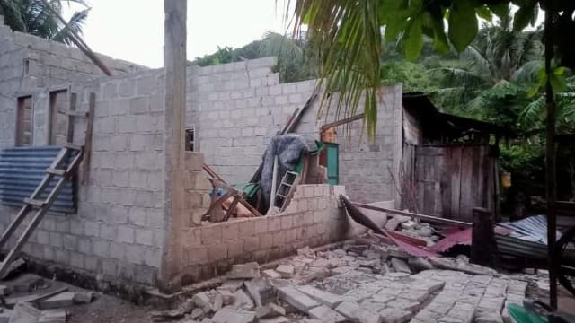 印尼发生5.1级浅层地震 造成至少四人死亡