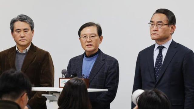 尹锡悦律师团批逮捕令无效 将配合司法程序