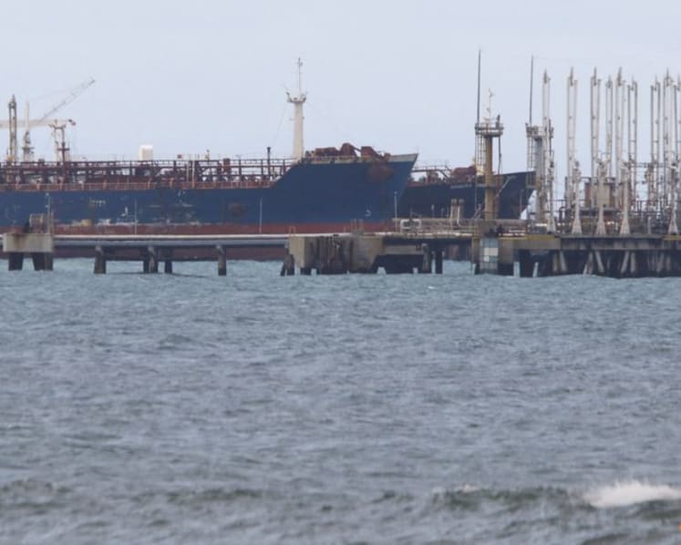 Oil prices settle higher, then reverse gains after Trump eases worries about Iran
