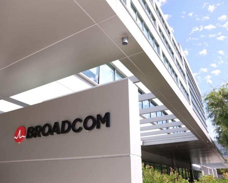 Exclusive-Broadcom to lend Anthropic up to $42 billion to lease its chips, filing says