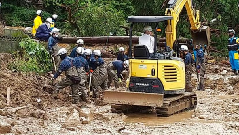 Hujan lebat membadai Jepun, 3 dikhuatiri maut dalam tanah runtuh Hujan lebat membadai Jepun, 3 dikhuatiri maut dalam tanah runtuh