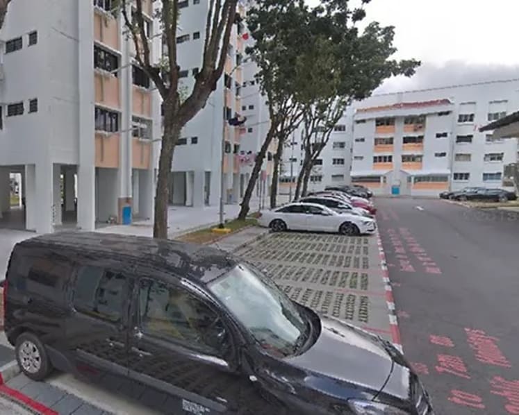 Body found at Potong Pasir flat during dengue inspections