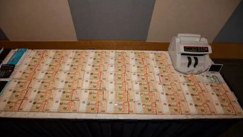 Sindiket judi online diserbu, wang tunai lebih $1.2 juta dirampas, 28 orang diberkas