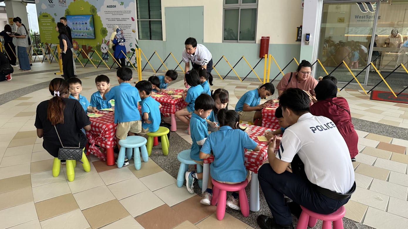约240名学前儿童参加了在伟源小学的教育部幼儿园举办的全国保家安民计划嘉年华。（图：沈欣颖）