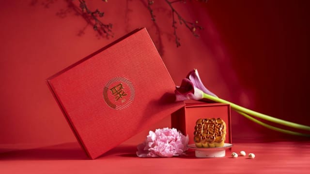 延续经典老配方　手工月饼萃“聚”