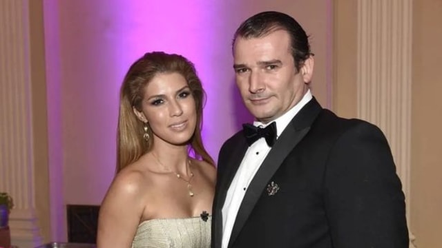简讯引发血案！富豪枪杀明星老婆后自尽
