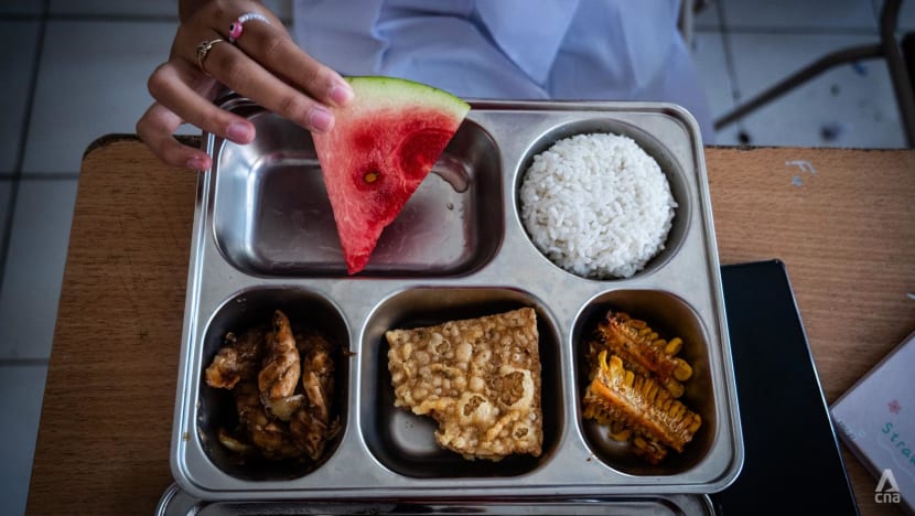 Why does Indonesia's flagship free meals scheme leave a sour taste in the mouth for small businesses, experts? Why does Indonesia's flagship free meals scheme leave a sour taste in the mouth for small businesses, experts?