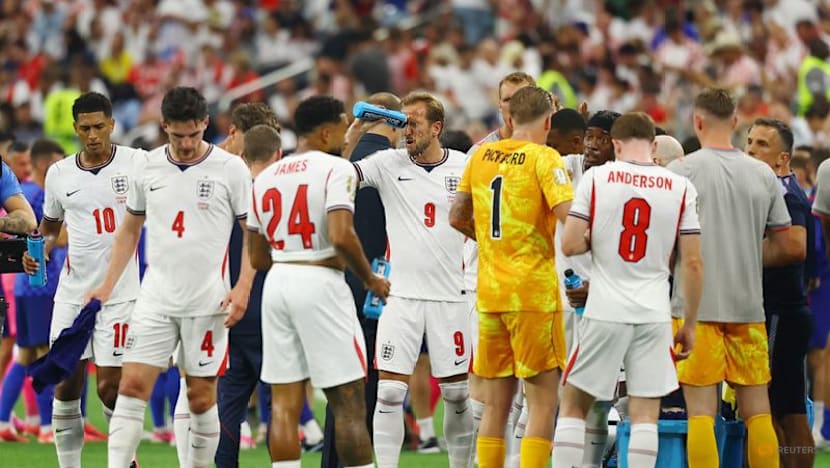 Fans boo hydration break during England-Croatia World Cup match