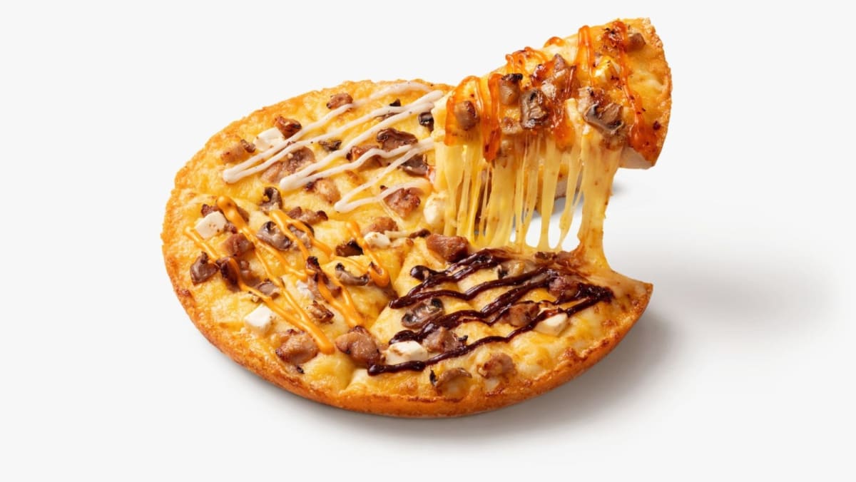 Pizza Hut Singapore's Cheezy 7 is back, with a new creation inspired by Marvel’s Fantastic Four