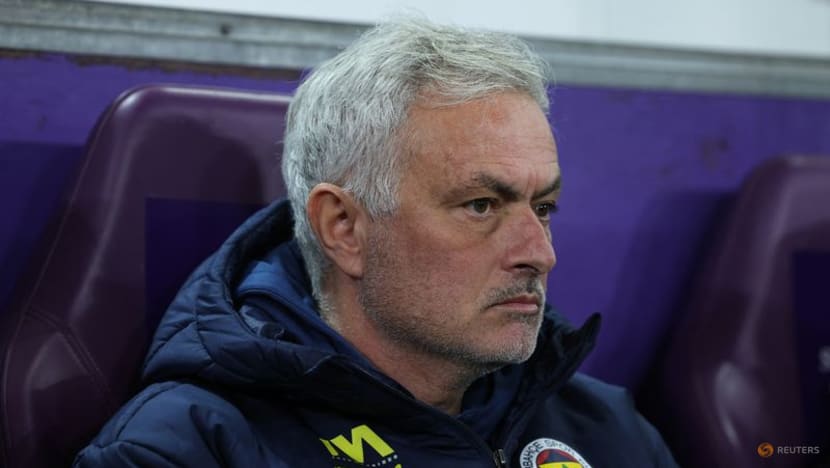 Fenerbahce's Mourinho banned and fined for referee comments