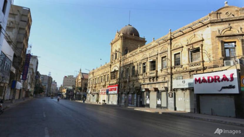Gunmen wound Chinese factory workers in Pakistan's port city of Karachi