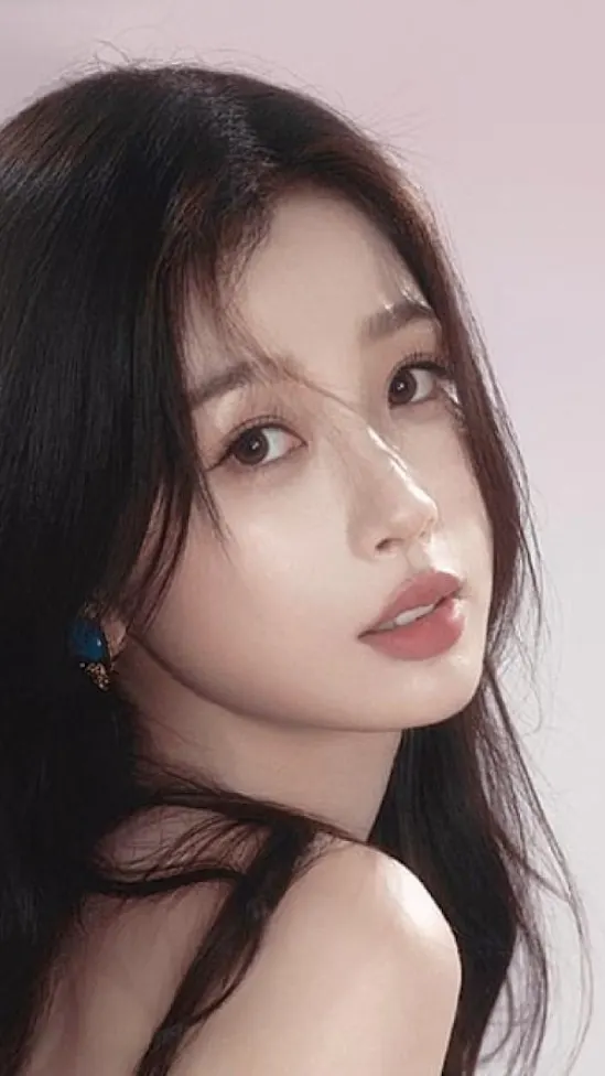 虞书欣衰运连连，《一念江南》遭除名、4个月掉粉300万