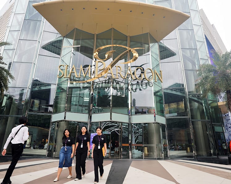 S'poreans' love for Bangkok still strong after Siam Paragon fatal shooting; travellers and residents say city is safe