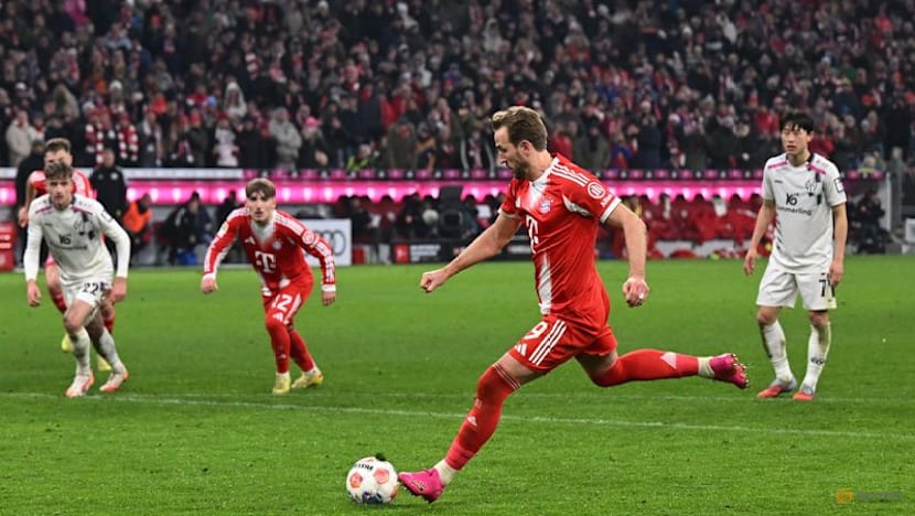 Bayern need late Kane penalty to rescue 2-2 home draw against strugglers Mainz