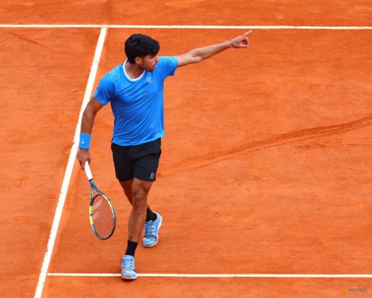 Sinner beats Alcaraz in Monte Carlo final to reclaim top spot in rankings