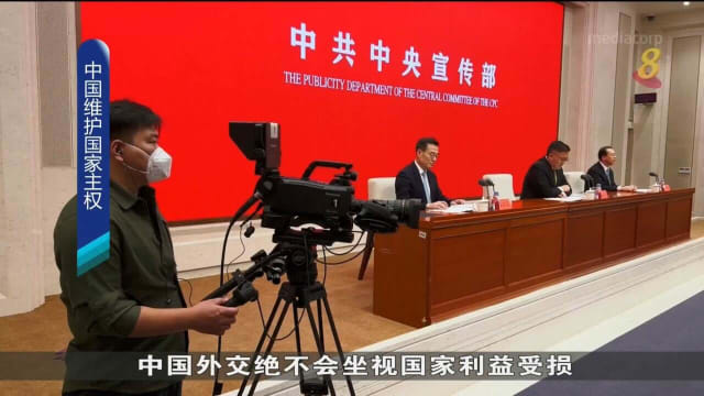中国在外交政策上继续强硬 表态维护国家主权