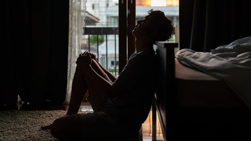 Commentary: Why the breakdown of the 9-to-5 job is making us lonelier