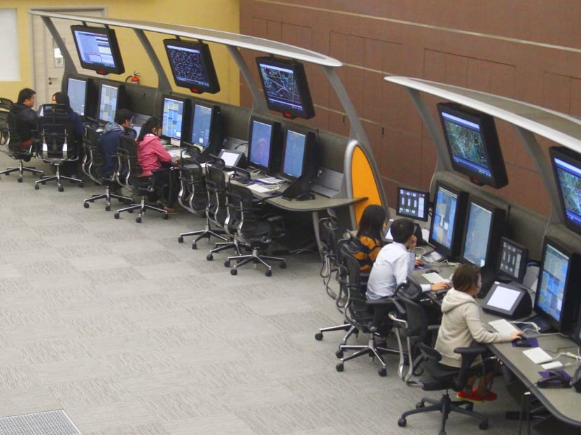 New air traffic control system tracks more planes and farther