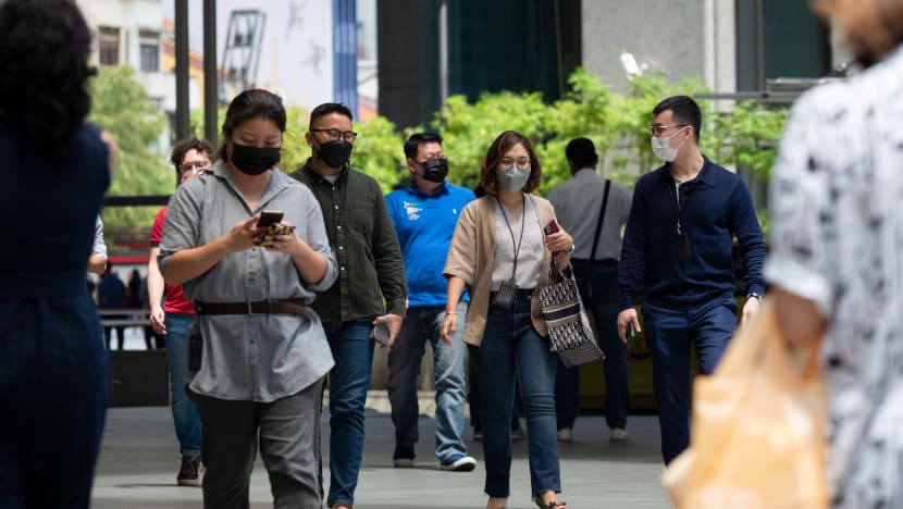 Singapore reports 4,925 new Covid-19 cases, 4 deaths 